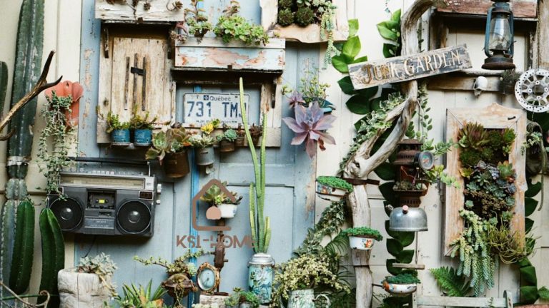 Grinch Outdoor Decorations - Transform Yard This Holiday